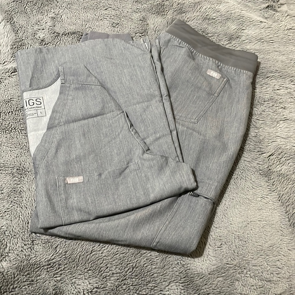 Figs scrubs SET